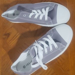 Brand new Josiny  Women's Canvas Shoes Low Top Lace up Classic Purple Size 11.